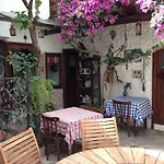 Nazhan 게스트하우스 3*