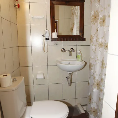 Nazhan Konukevi 3*