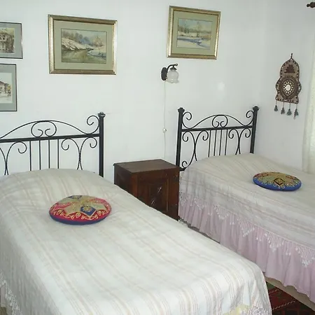 Konukevi Nazhan